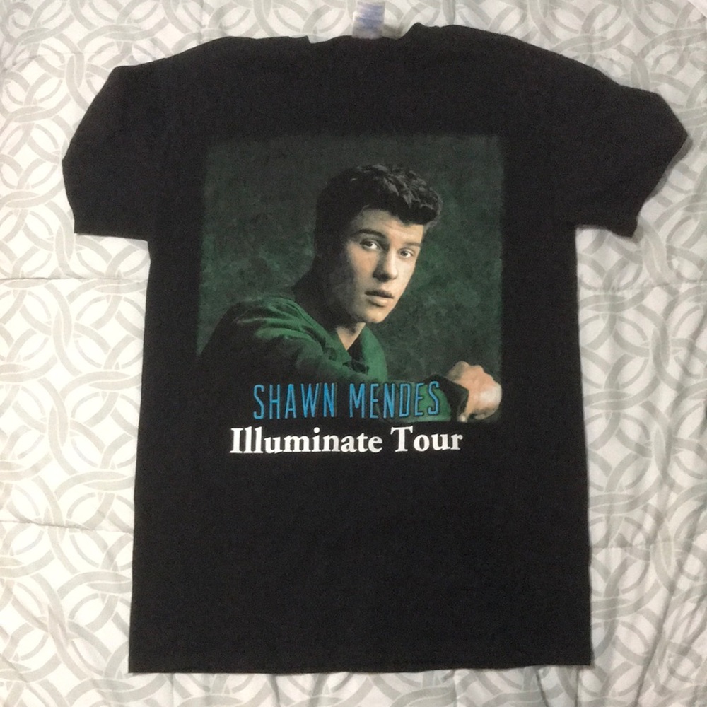 2017 Shawn Mendez Illuminate Tour TShirt